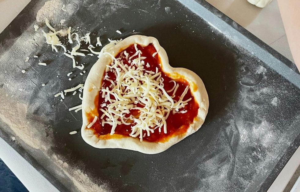 Make Your Own Heart Shaped Pizza