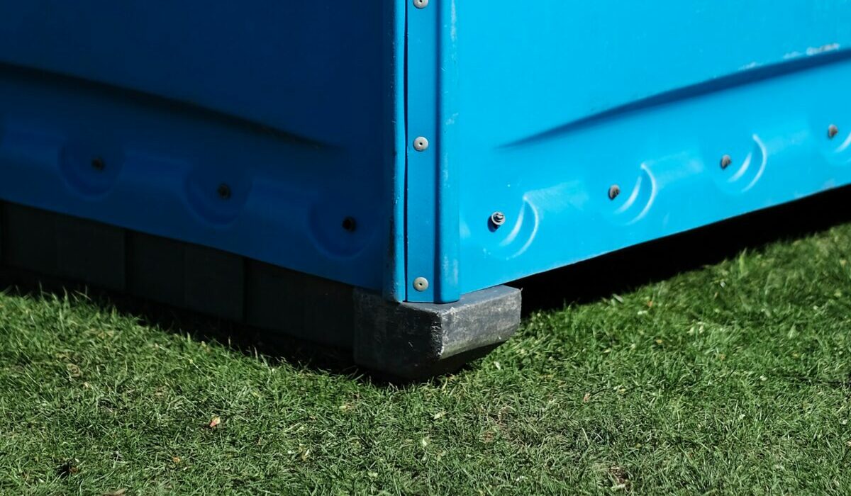 Police Chase Ends in Tipped Golf Course Prota Potty