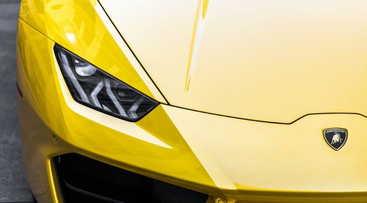 Lamborghini Owner Virtually Begs for his Car to be Stolen.