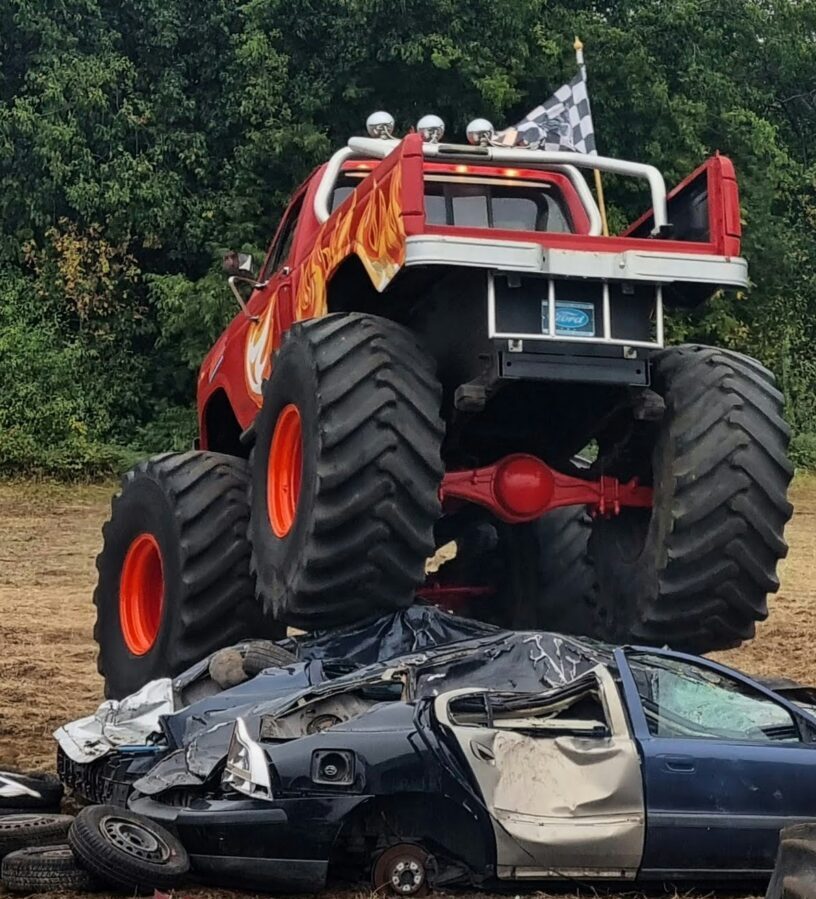 Suspect Attempts Escape Driving OVER Police Cruiser