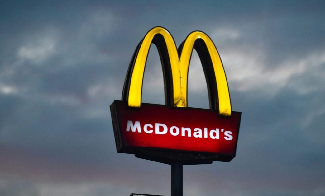 Man Tries To Steal McDonald’s Cash Register