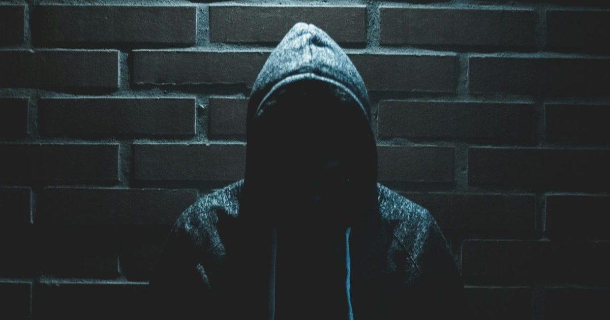 Crook Haggles What He’ll Steal From Victims