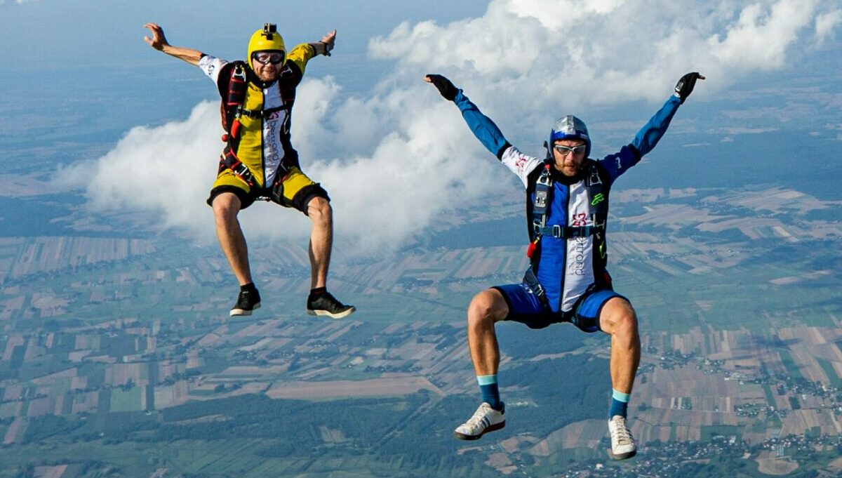 Skydiving Plane Crashes, All Passengers Land Safely