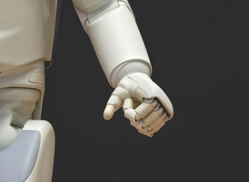 Robot Cop Catches Suspect